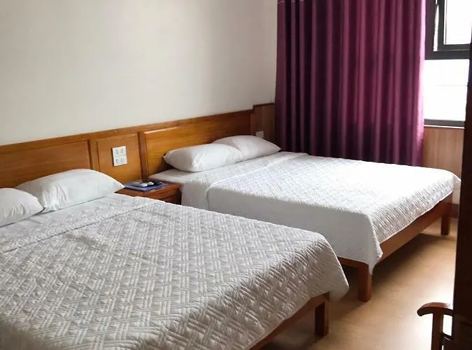 Duc Hanh Hotel 2*